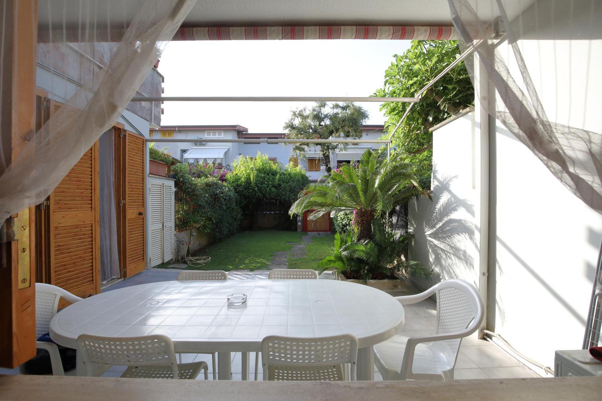 Appartement Casa Lella à Fregenae Extérieur photo